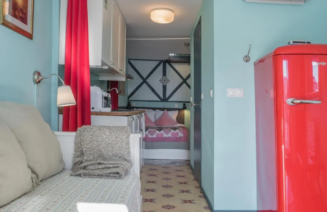 Lisbon Heart Apartments - White Apartment By Lovelystay-1